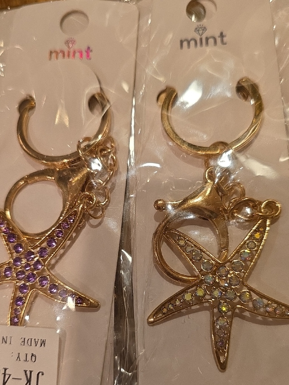 BULK Starfish Keychains - Picture 2 of 5